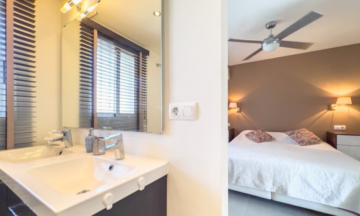 Reventa - Villa -
Altea