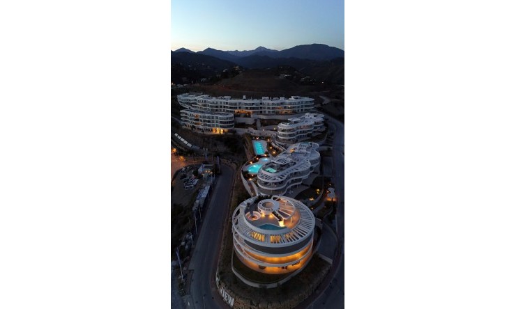 Resale - Apartment -
Marbella