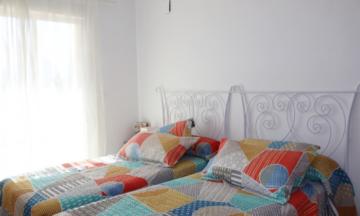 Resale - Townhouse -
Jalón