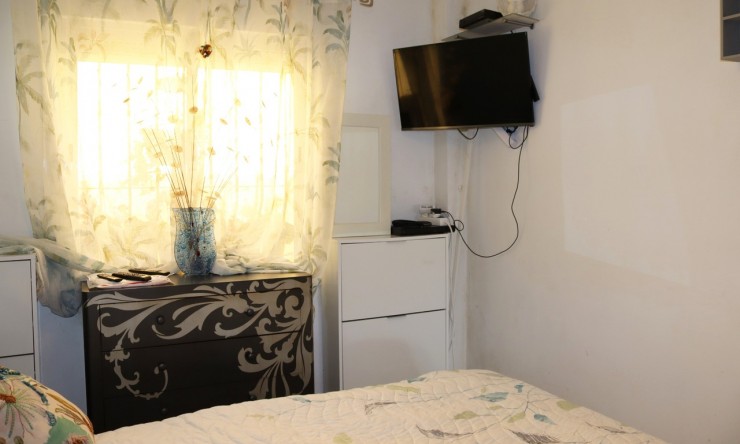 Resale - Townhouse -
Jalón