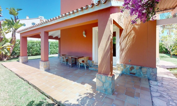 Revente - Villa -
Oliva - Oliva Nova