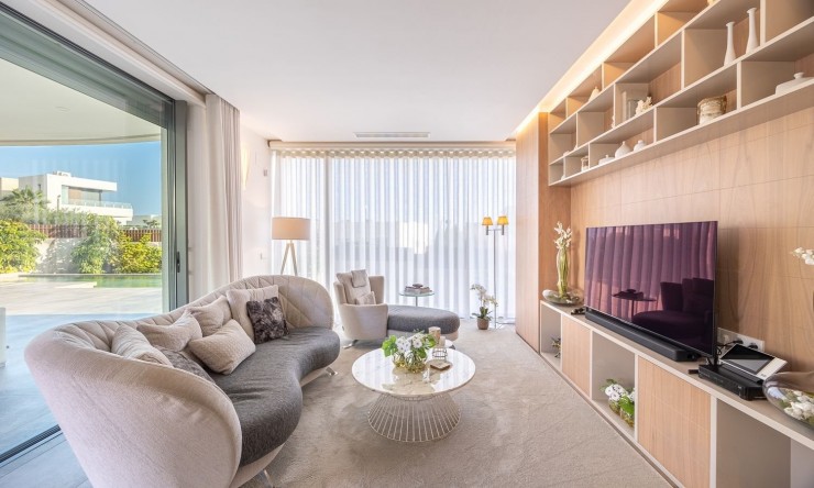 Resale - Villa -
Finestrat