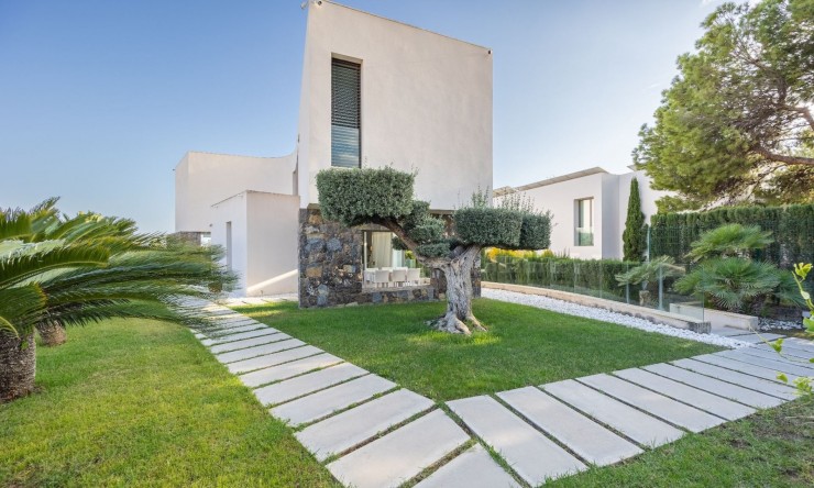 Resale - Villa -
Finestrat