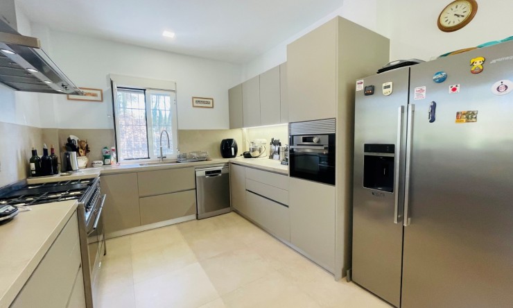 Resale - Villa -
Altea la Vella - Altea