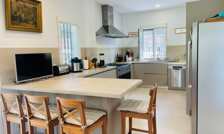 Resale - Villa -
Altea la Vella - Altea