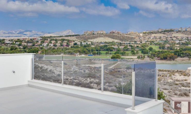 Neue Gebäude - Villa -
El Campello