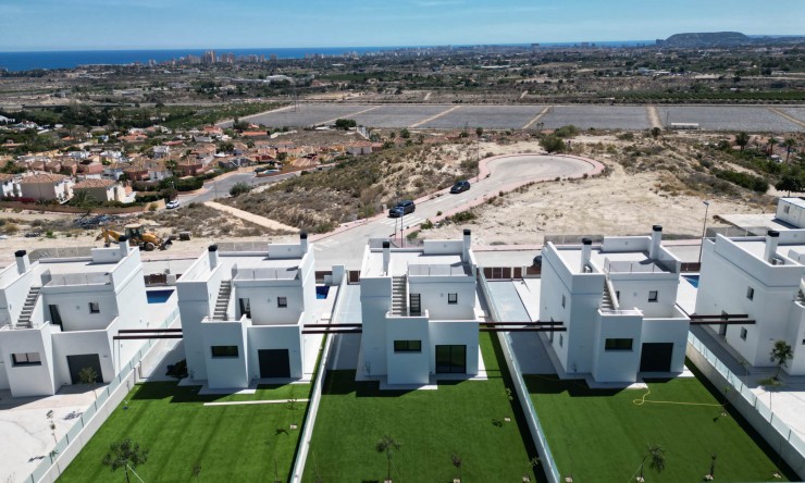 Neue Gebäude - Villa -
El Campello