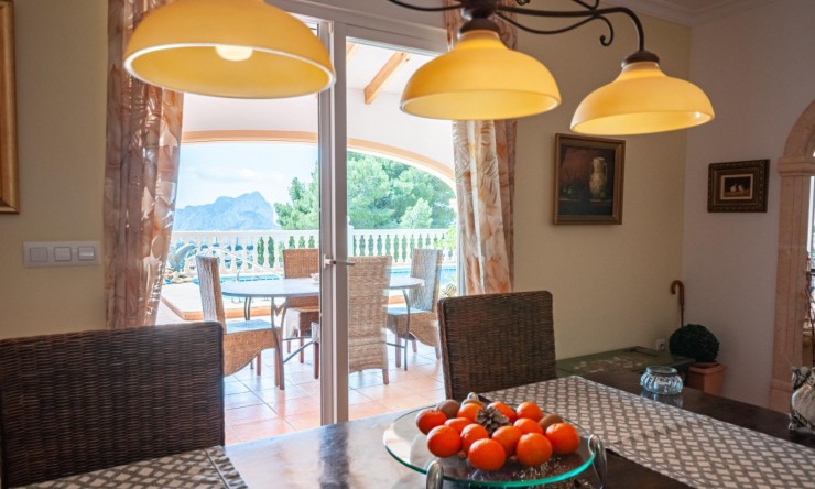 Resale - Villa -
Calpe - Gran Sol