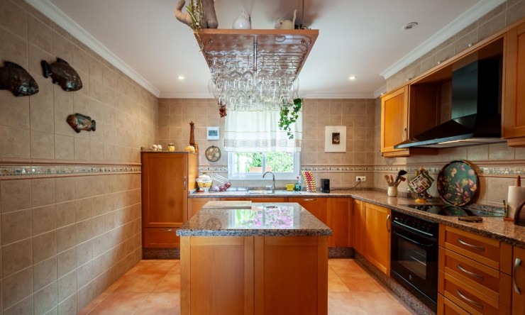 Resale - Villa -
Calpe - Gran Sol