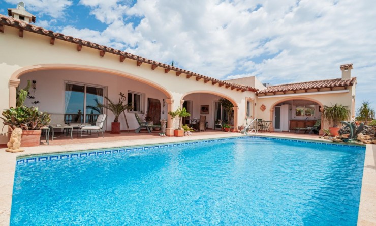 Resale - Villa -
Calpe - Gran Sol