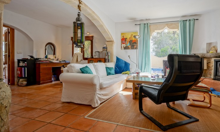 Resale - Villa -
Jávea - Las Planas