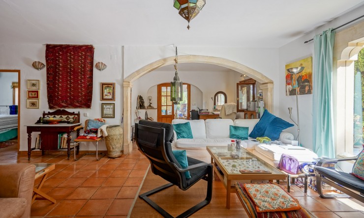 Resale - Villa -
Jávea - Las Planas