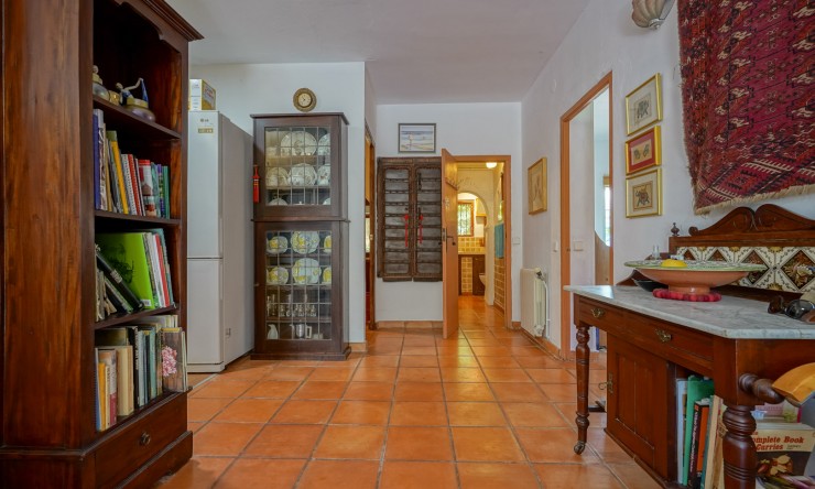 Resale - Villa -
Jávea - Las Planas