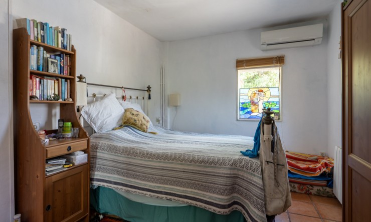 Resale - Villa -
Jávea - Las Planas