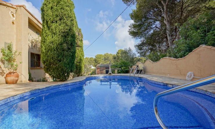 Resale - Villa -
Jávea - Las Planas