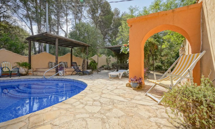 Resale - Villa -
Jávea - Las Planas