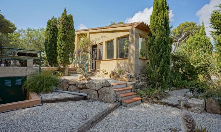 Resale - Villa -
Jávea - Las Planas