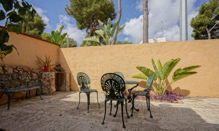 Resale - Villa -
Jávea - Las Planas