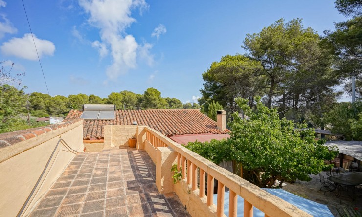 Resale - Villa -
Jávea - Las Planas