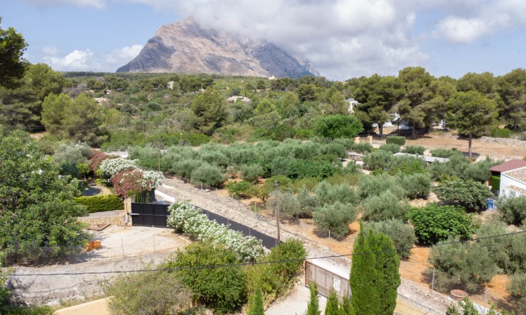 Resale - Villa -
Jávea - Las Planas