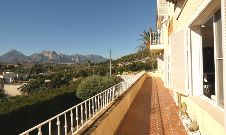 Herverkoop - Villa -
Altea
