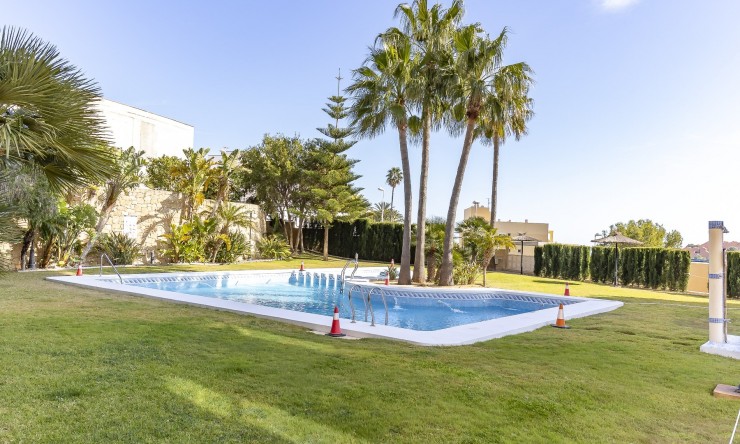 Wiederverkauf - Penthouse -
Calpe - Zona Puerto Blanco - Maryvilla