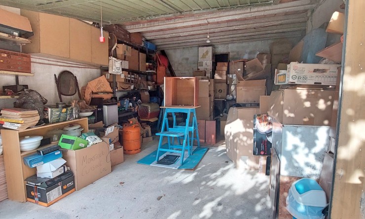 Resale - Villa -
Benidorm