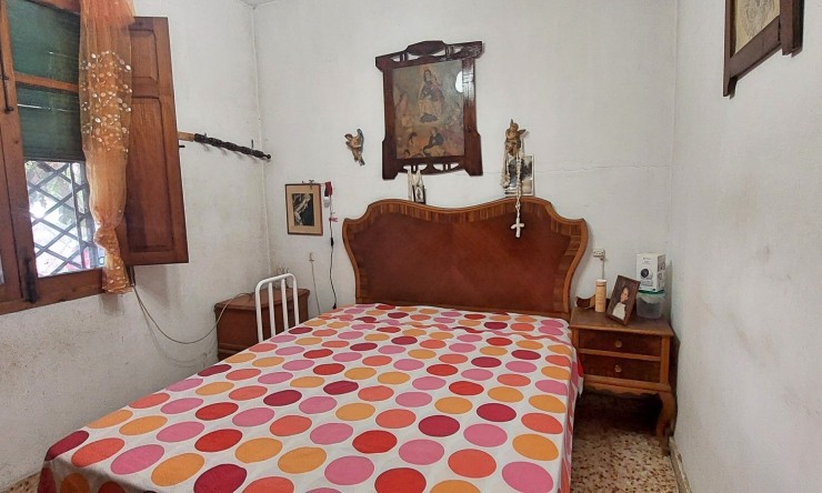 Resale - Villa -
Benidorm