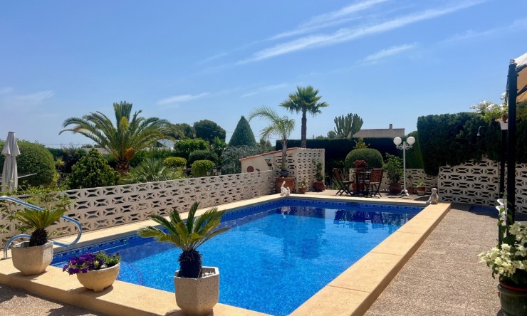 Resale - Villa -
Alfas del Pí