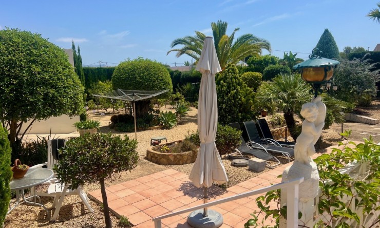 Resale - Villa -
Alfas del Pí