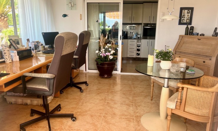 Resale - Villa -
Alfas del Pí