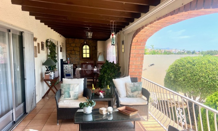 Resale - Villa -
Alfas del Pí
