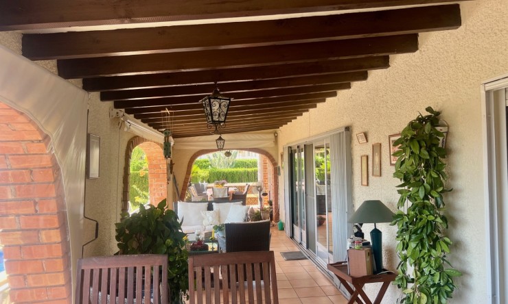 Resale - Villa -
Alfas del Pí