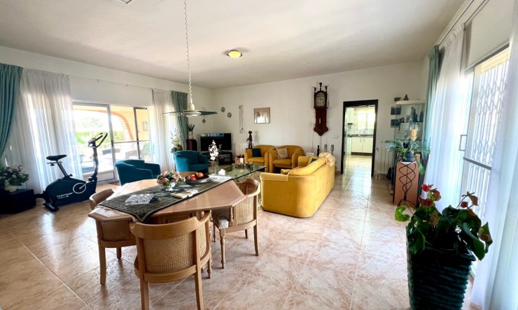 Resale - Villa -
Alfas del Pí