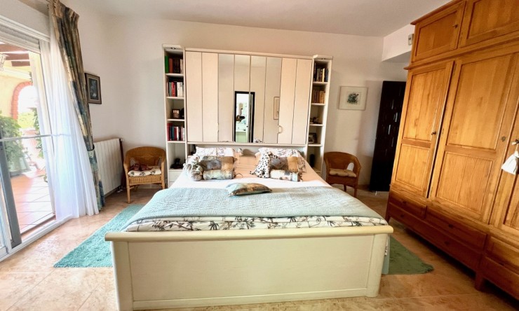 Resale - Villa -
Alfas del Pí