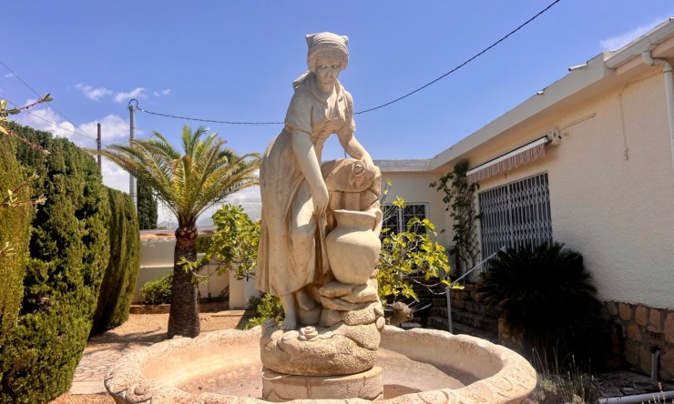 Resale - Villa -
Alfas del Pí