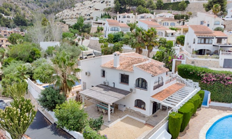 Reventa - Villa -
Benitachell