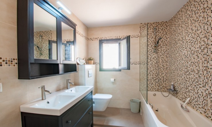 Reventa - Villa -
Benitachell