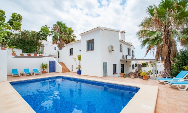 Reventa - Villa -
Benitachell