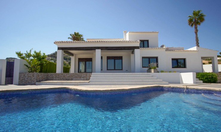 Reventa - Villa -
Moraira - La Sabatera