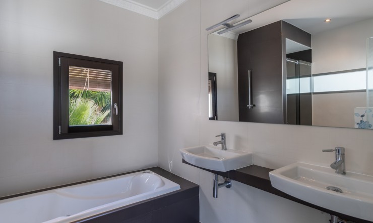 Reventa - Villa -
Moraira - La Sabatera