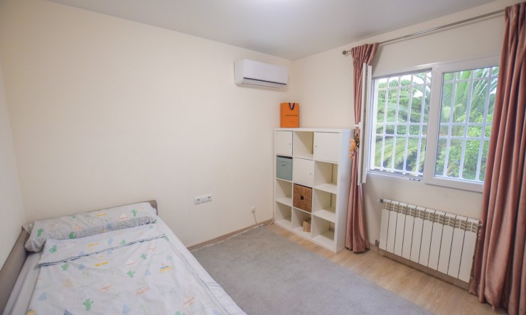 Resale - Villa -
Alfas del Pí