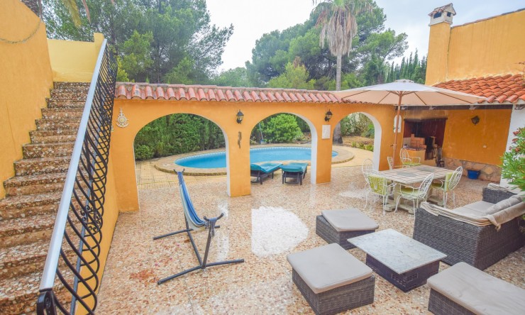 Resale - Villa -
Alfas del Pí