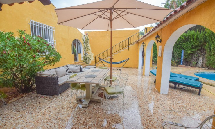 Resale - Villa -
Alfas del Pí
