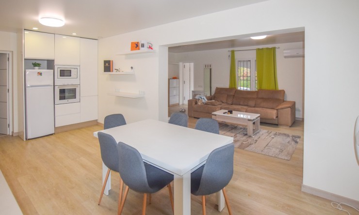 Resale - Villa -
Alfas del Pí