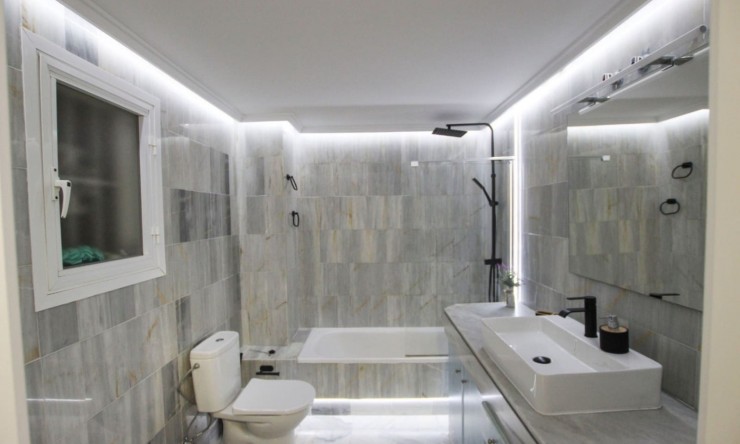 Reventa - Apartamento -
Benidorm
