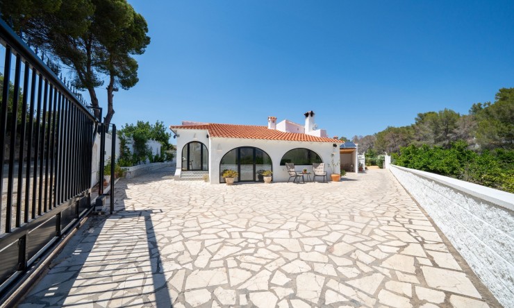 Resale - Villa -
Alfas del Pí