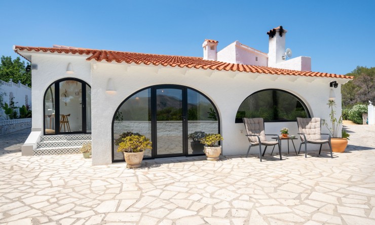 Resale - Villa -
Alfas del Pí