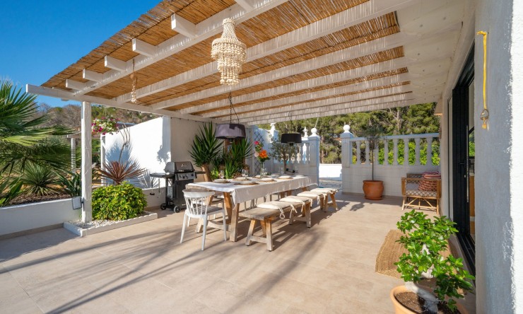 Resale - Villa -
Alfas del Pí