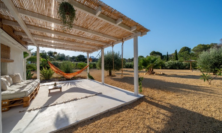 Resale - Villa -
Alfas del Pí